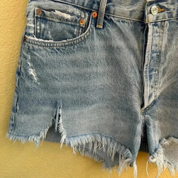AGOLDE "Parker" Vintage Blue Denim Distressed Cut-Off Shorts Size 31 EUC! - Picture 6 of 10